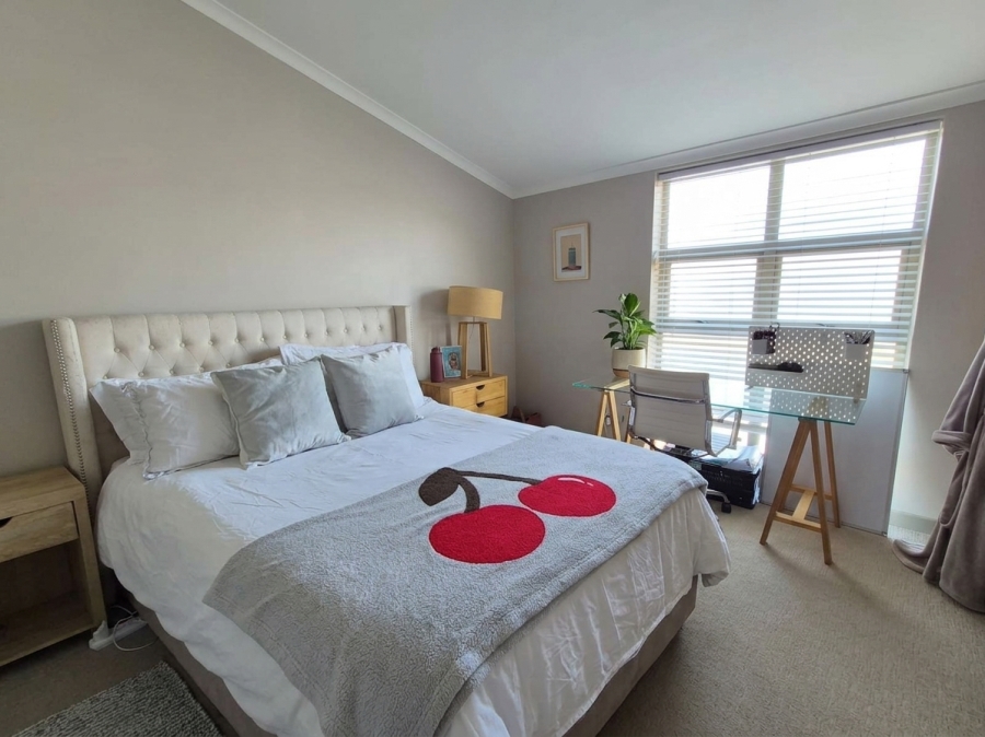 1 Bedroom Property for Sale in Woodstock Western Cape